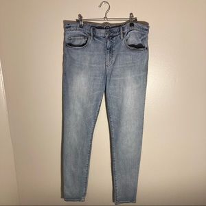 GAP Men’s Denim Skinny Jeans